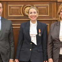 Guardiola recibe la Medalla de Honor Cruz de la Dignidad por su apoyo a las víctimas del terrorismo