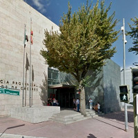 Eximen a una pareja de pagar la comisión a una inmobiliaria por una compraventa en Cáceres