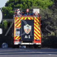 Un incendio calcina una infraestructura en una parcela de Tres Arroyos