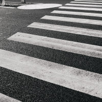 Inauguran un paso de peatones con semáforo muy demandado en la Avd. Reina Sofía de Mérida