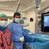 El Universitario de Cáceres realiza por primera vez el implante de un marcapasos sin cables