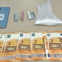 Pillado de madrugada en Montijo con 39 gramos de cocaína y dinero escondido
