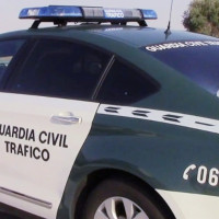 Un joven hospitalizado tras salirse de la vía con su vehículo en Malpartida de Plasencia