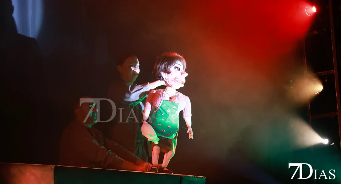 METER FOTOS EDU / Puebla de la Calzada levanta el telón: arranca el 45º Festival Nacional de Teatro Vegas Bajas