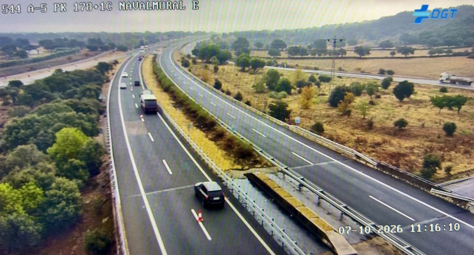 Corte total de la A-5 en sentido Madrid por la retirada de un vehículo siniestrado