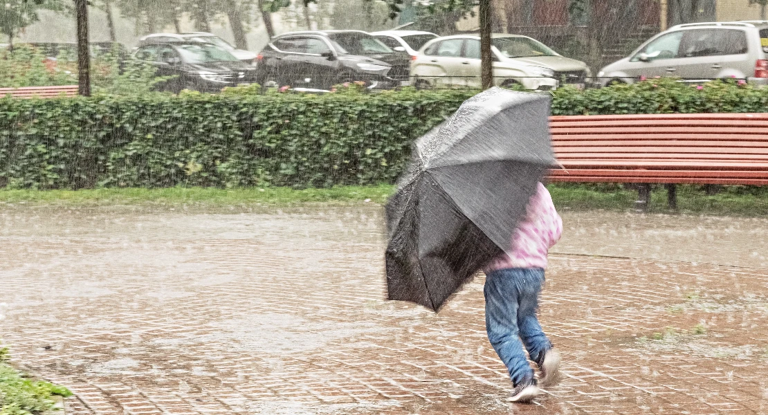 Alerta naranja y amarilla por lluvias y tormentas en Extremadura